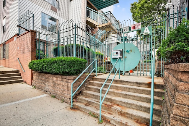 800 Brook Ave Unit 13B, Bronx, NY 10451 - view of property's community with stairway
