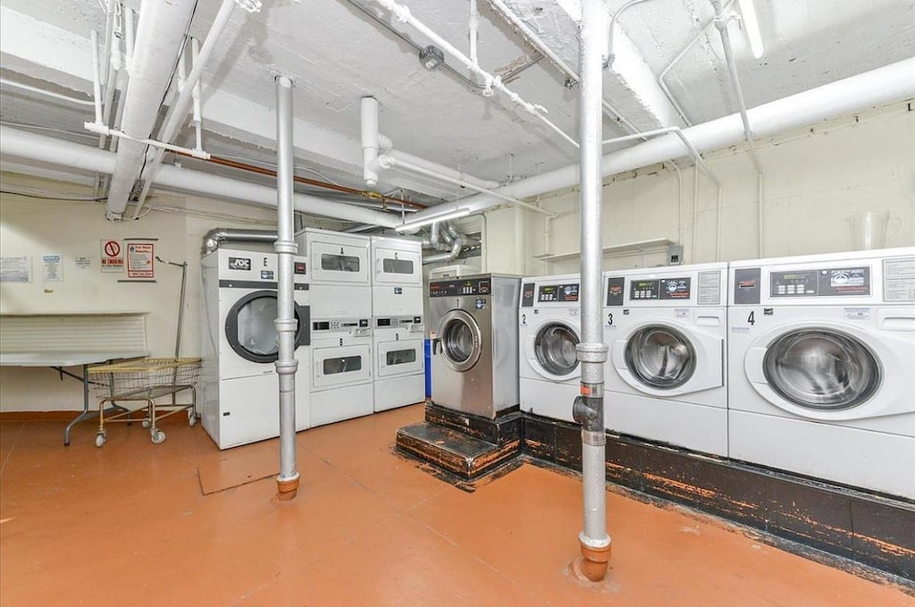 42-52 Layton St Unit 3H, Elmhurst, NY 11373 - photo 3