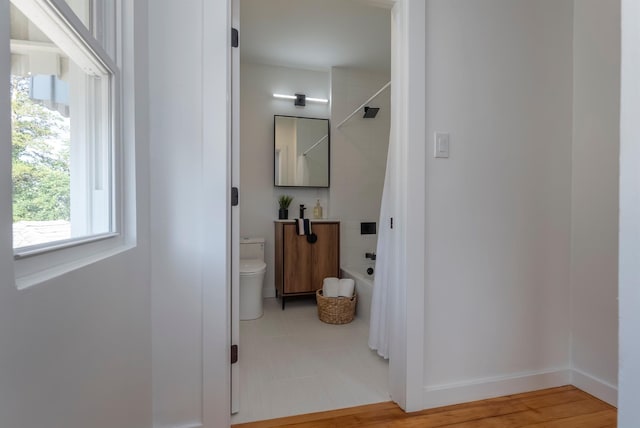 14 Staples St, Kingston, NY 12401 - bathroom with toilet and bathtub / shower combination