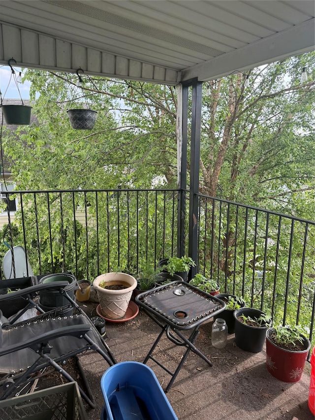 41 Chestnut St, Tuckahoe, NY 10707 - view of balcony