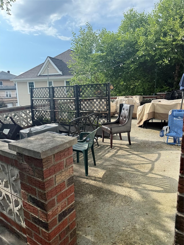 41 Chestnut St, Tuckahoe, NY 10707 - view of patio