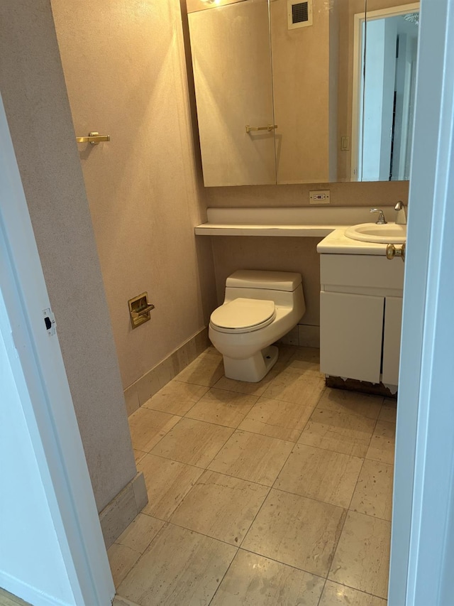 112-01 Queens Blvd Unit 20-E, Forest Hills, NY 11375 - bathroom featuring vanity and toilet