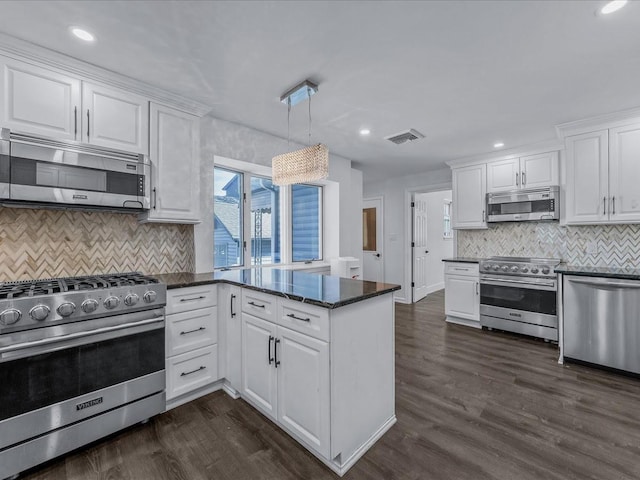 360 Franklin Ave, Hewlett, NY 11557 - photo 11