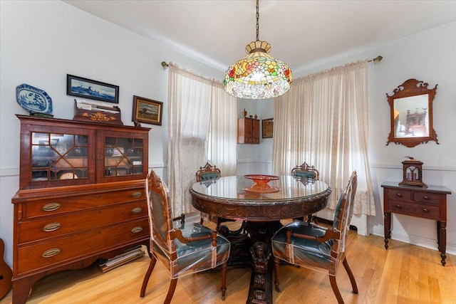 1528 Rhinelander Ave, Bronx, NY 10461 - dining room with light wood-style flooring