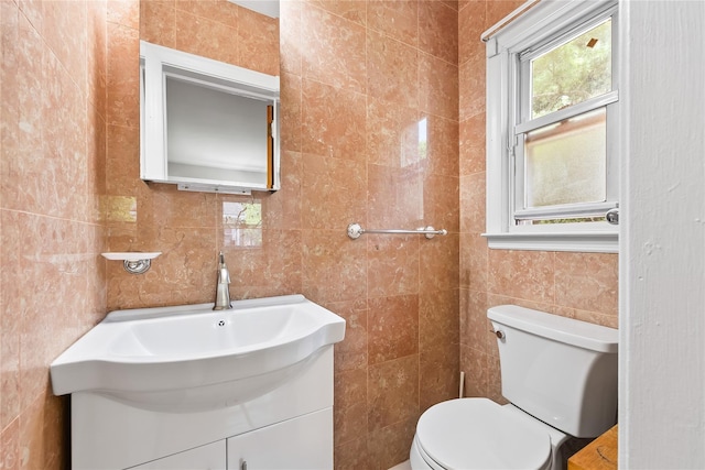 50-55 Cloverdale Blvd, Bayside, NY 11364 - bathroom featuring tile walls and vanity