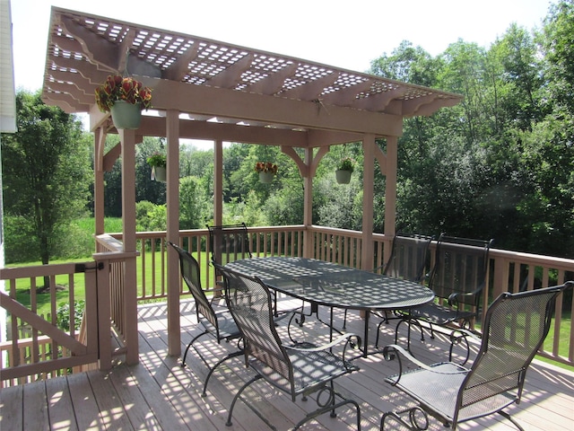 48 Brennan Ct, Chester, NY 10918 - deck featuring a pergola and outdoor dining space