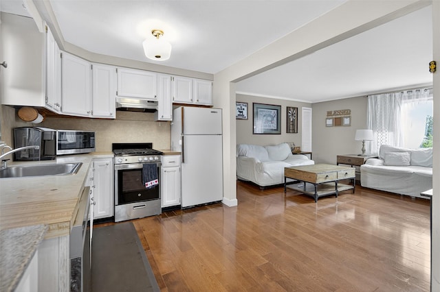 32 Roosevelt Ct, Westbury, NY 11590 - photo 12
