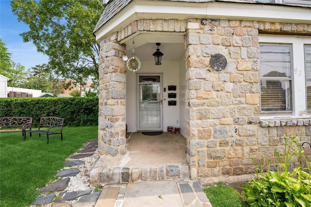 93 Edgewood Ave, Yonkers, NY 10704 - entrance to property with stone siding and a yard