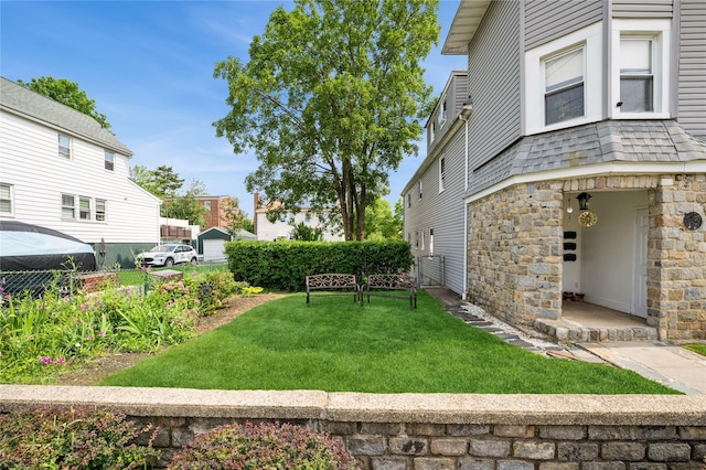 93 Edgewood Ave, Yonkers, NY 10704 - view of yard