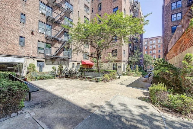 63-84 Saunders St Unit 2G, Rego Park, NY 11374 - view of property's community