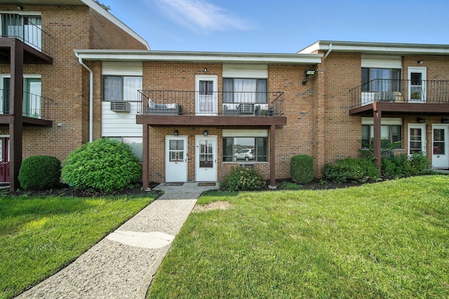 42 Inwood Rd, Middletown, NY 10941 - view of front of property featuring a front lawn and brick siding