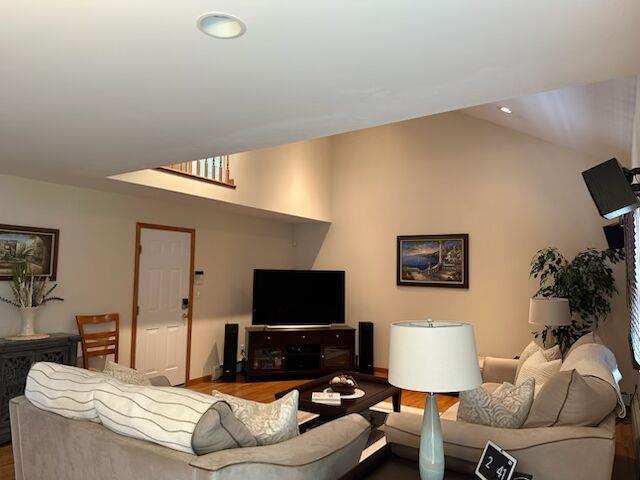 956 N Park Ave, Massapequa, NY 11758 - photo 5