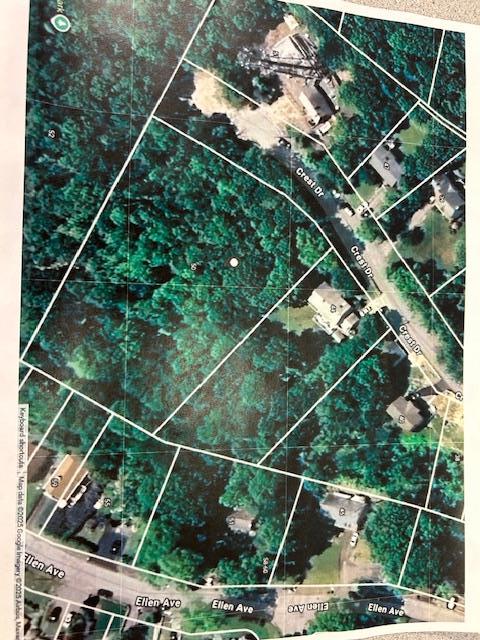 50 Crest Dr, Mahopac, NY 10541