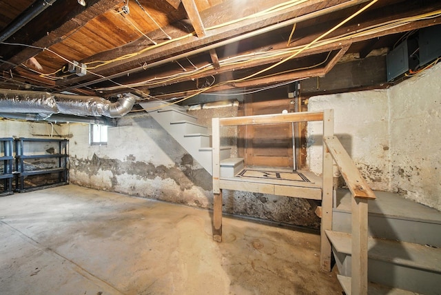 20 Columbia Ave, Middletown, NY 10940 - below grade area featuring stairway