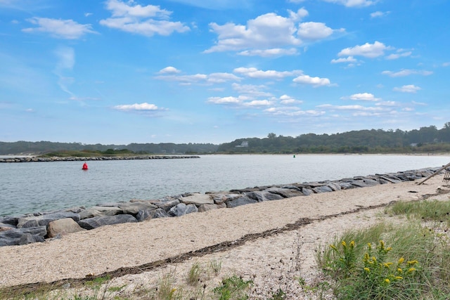 965 Breakwater Rd, Mattituck, NY 11952 - water view