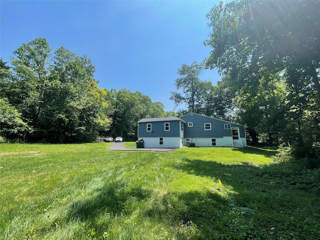 12 Russell Rd, Wappingers Falls, NY 12590 - view of grassy yard