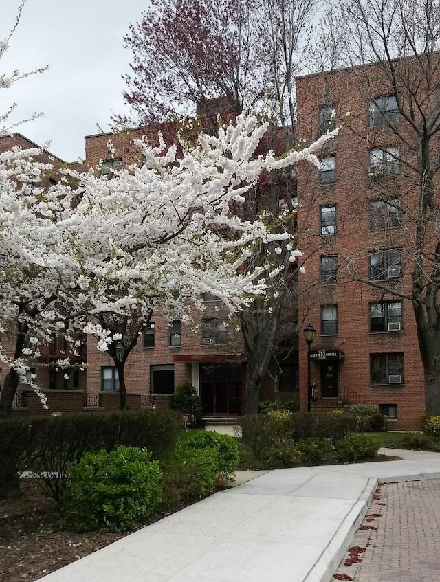 150-15 72nd Rd Unit 4G, Flushing, NY 11367 - view of building exterior