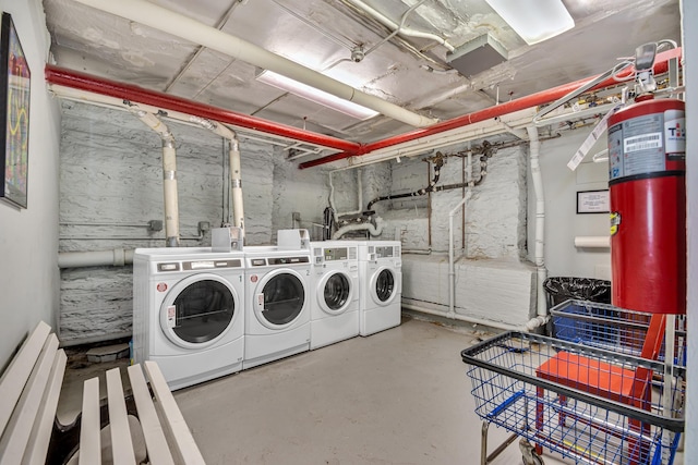 293 Riverside Dr Unit 4B, New York Manhattan, NY 10025 - washroom with independent washer and dryer