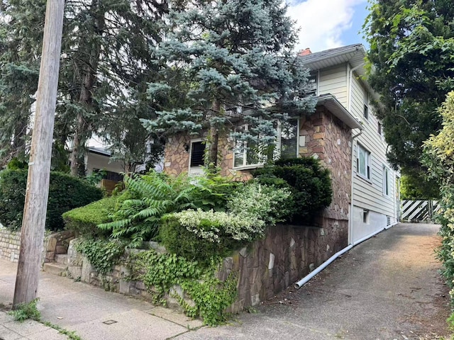 4521 248th St, Little Neck, NY 11362 - photo 2
