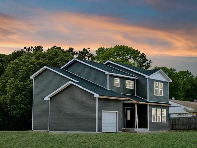23 Grace Ln, Coram, NY 11727 - photo 5