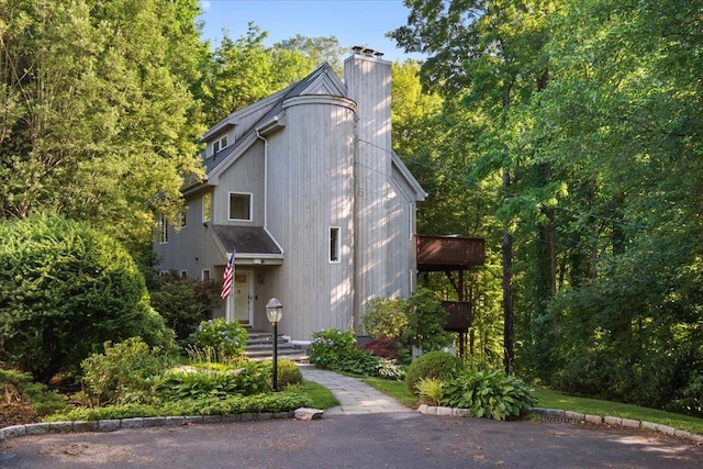 474 Swanson Dr, Thornwood, NY 10594 - view of front facade with a chimney