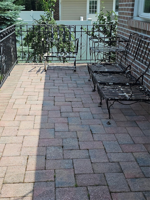 1078 Barbara Ct, North Bellmore, NY 11710 - photo 9