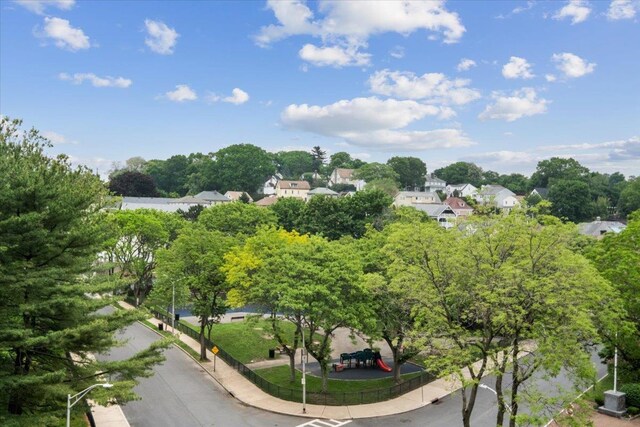 50 Columbus Ave Unit 611, Tuckahoe, NY 10707 - view of home's community with view of scattered trees and a residential view