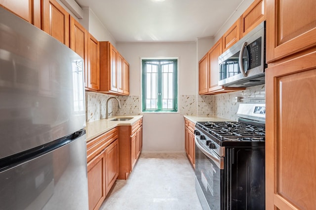 1705 Purdy St Unit 9C, Bronx, NY 10462 - kitchen with stainless steel appliances and tasteful backsplash