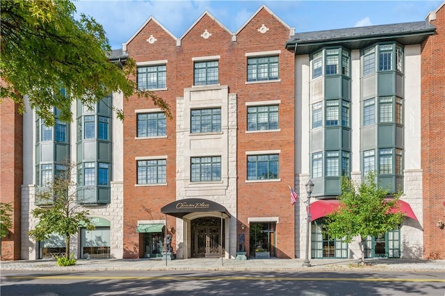 1 Christie Pl Unit 205E, Scarsdale, NY 10583 - view of apartment building / complex