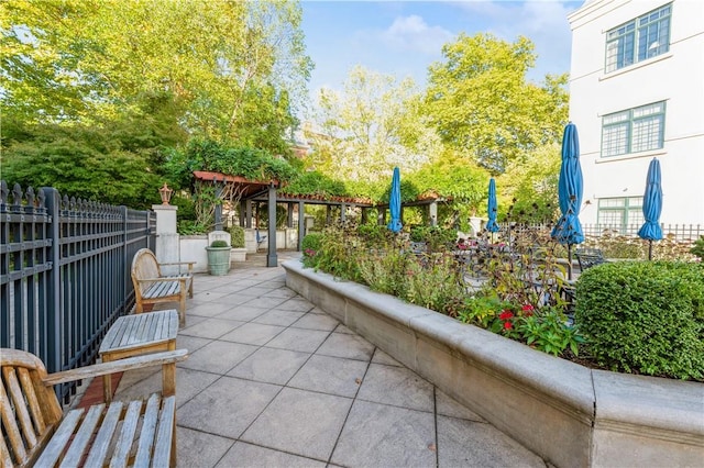1 Christie Pl Unit 205E, Scarsdale, NY 10583 - view of patio