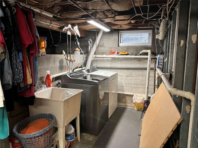 266 Adirondack Dr, Selden, NY 11784 - below grade area with washing machine and clothes dryer and a sink