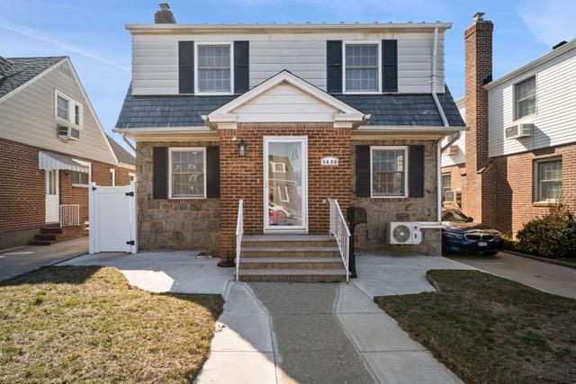 56-30 215th St, Oakland Gardens, NY 11364 - photo 1