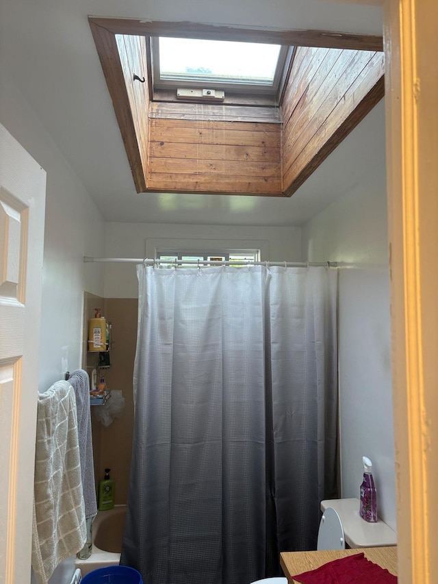 40 Samuel St, Ronkonkoma, NY 11779 - full bath with toilet
