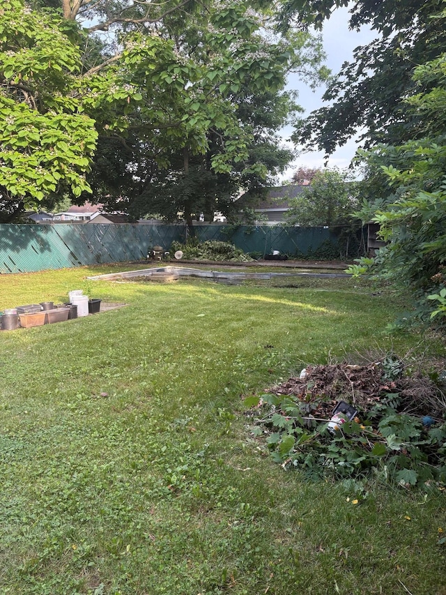 40 Samuel St, Ronkonkoma, NY 11779 - view of yard