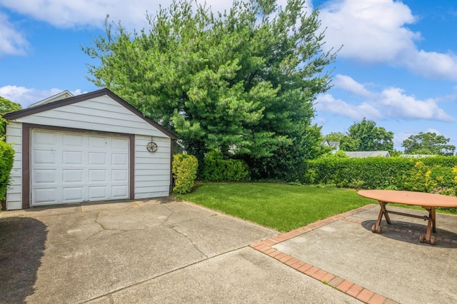66 Gates Ave, Valley Stream, NY 11580 - detached garage with concrete driveway