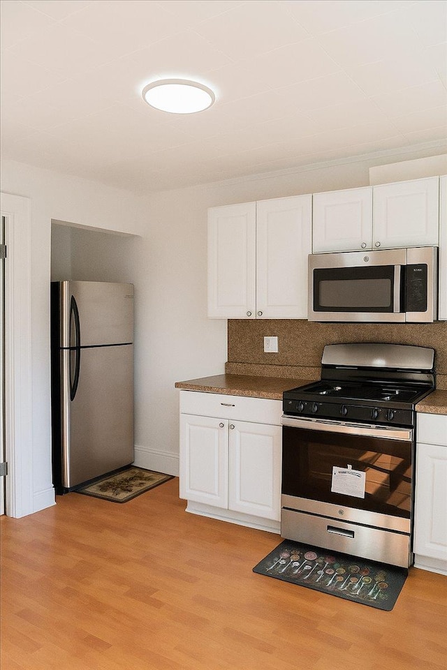 8421 169th St, Jamaica Hills, NY 11432 - photo 24