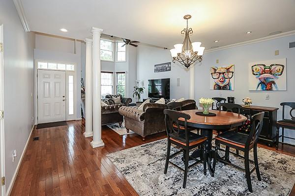 27 Eagle Cir, Bohemia, NY 11716 - photo 4