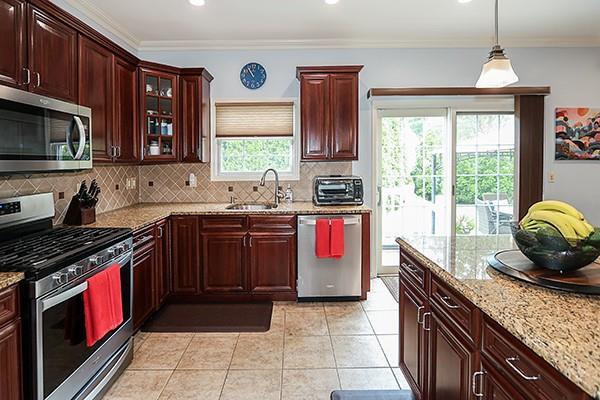 27 Eagle Cir, Bohemia, NY 11716 - photo 15