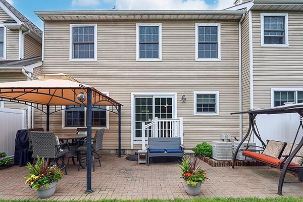 27 Eagle Cir, Bohemia, NY 11716 - photo 29