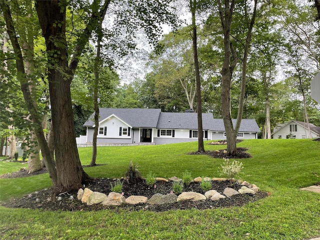511 Magnolia Ln, Dix Hills, NY 11746 - photo 1