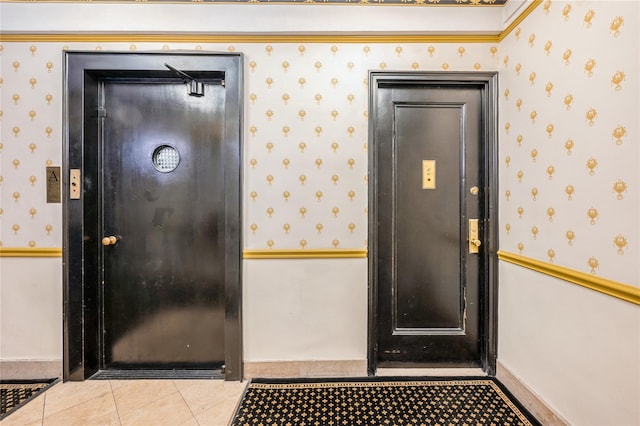 142 E 49th St Unit 4C, New York Manhattan, NY 10017 - view of exterior entry