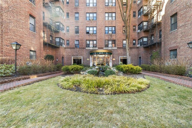 69-10 Yellowstone Blvd Unit 505, Forest Hills, NY 11375 - photo 3