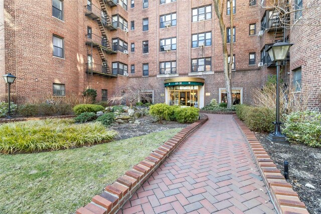 69-10 Yellowstone Blvd Unit 505, Forest Hills, NY 11375 - photo 4