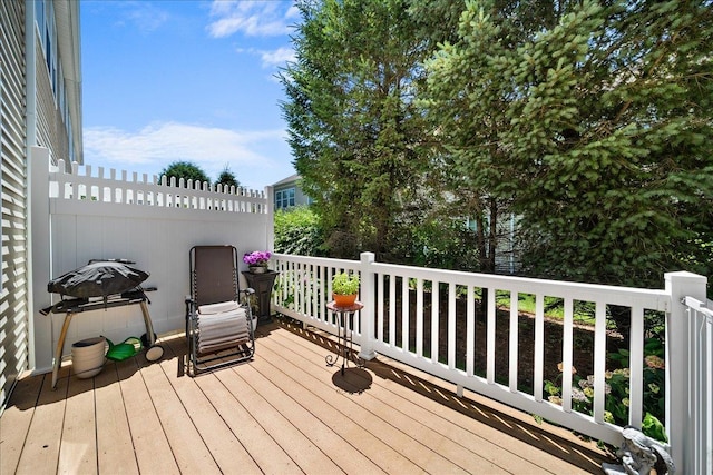 102 Paget Ln, Massapequa, NY 11758 - view of wooden deck