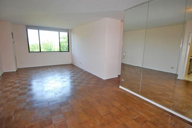 27110 Grand Central Pkwy Unit 3C, Floral Park, NY 11005 - photo 3