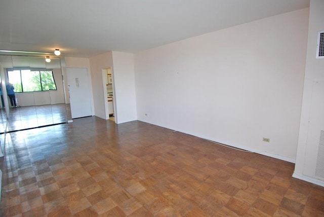 27110 Grand Central Pkwy Unit 3C, Floral Park, NY 11005 - photo 6