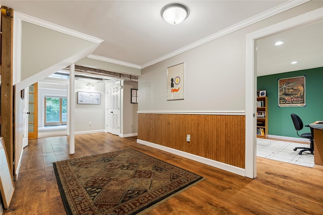 4 Hidden Valley Way, Bedford, NY 10506 - foyer entrance with wood finished floors, ornamental molding, a wainscoted wall, and recessed lighting
