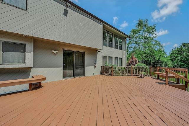 160 Coachman Pl E, Syosset, NY 11791 - view of wooden deck