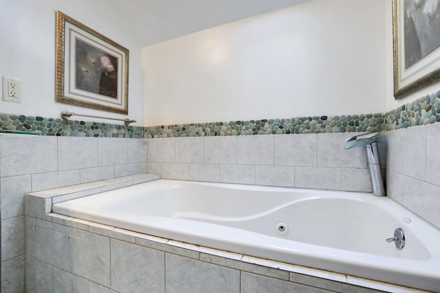 2 Harbor Ln Unit 301, New Rochelle, NY 10805 - bathroom featuring a garden tub