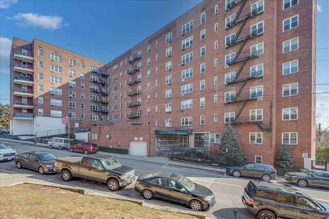 2 Bronxville Rd Unit 4L, Bronxville, NY 10708 - view of apartment building / complex